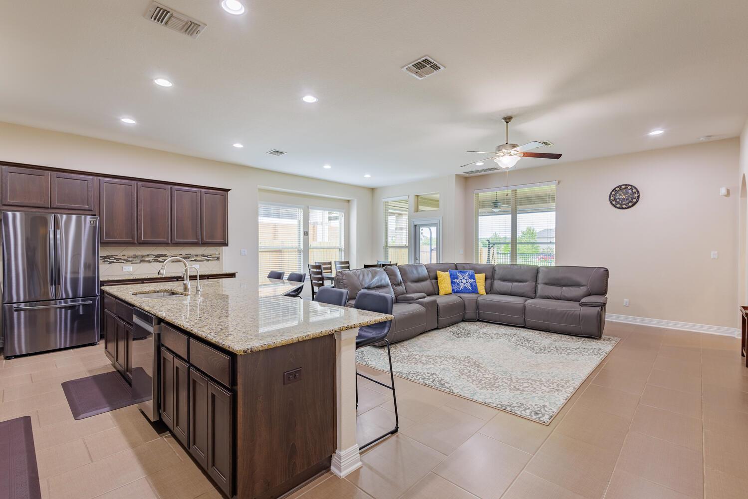 216 Blue Waterleaf LN