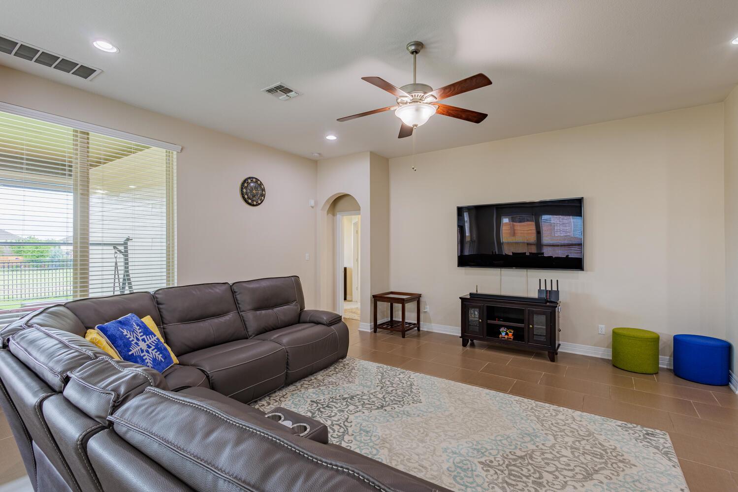 216 Blue Waterleaf LN