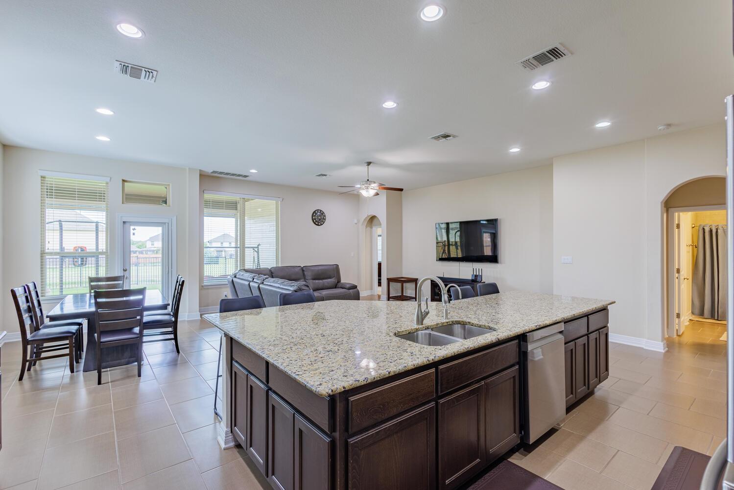 216 Blue Waterleaf LN