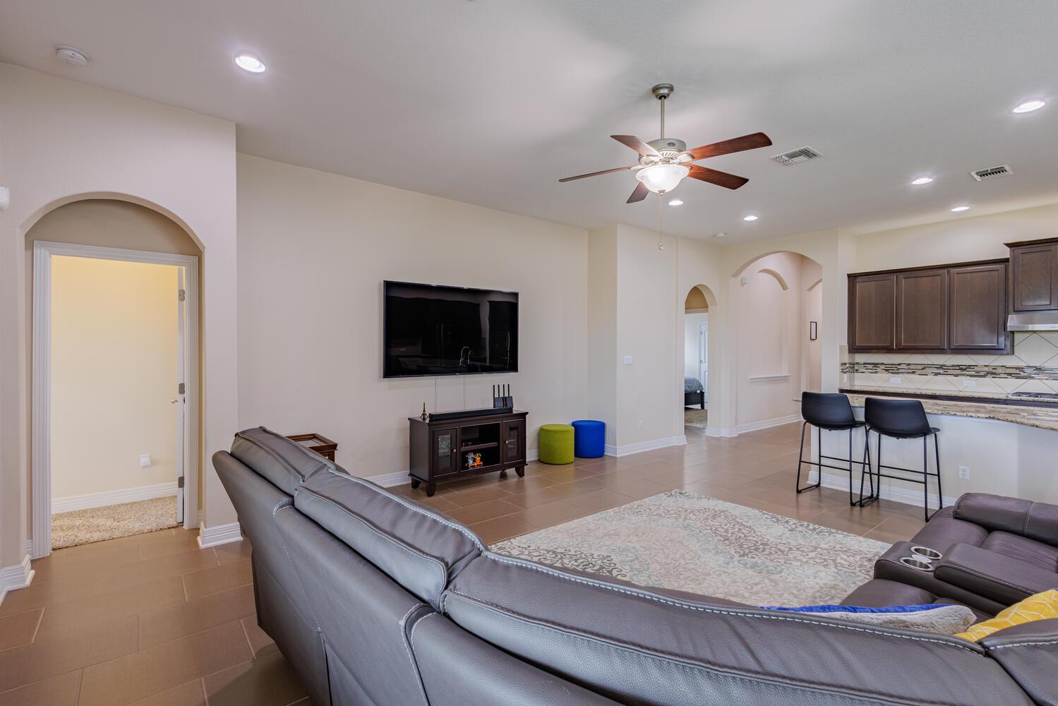 216 Blue Waterleaf LN