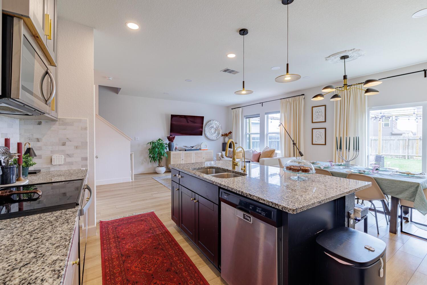 225 Wonderful Life WAY