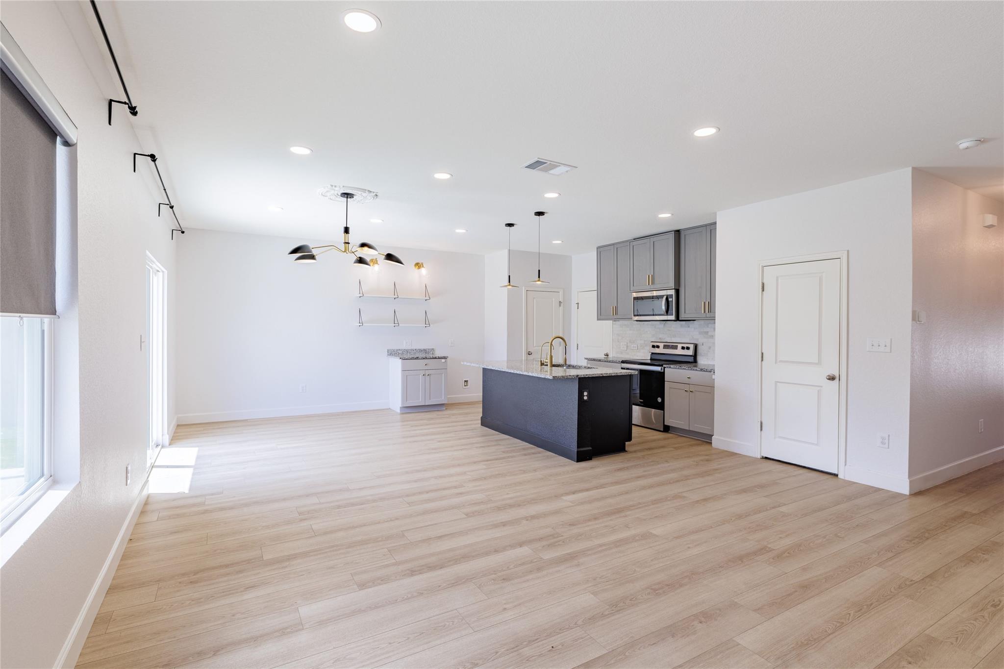 225 Wonderful Life WAY