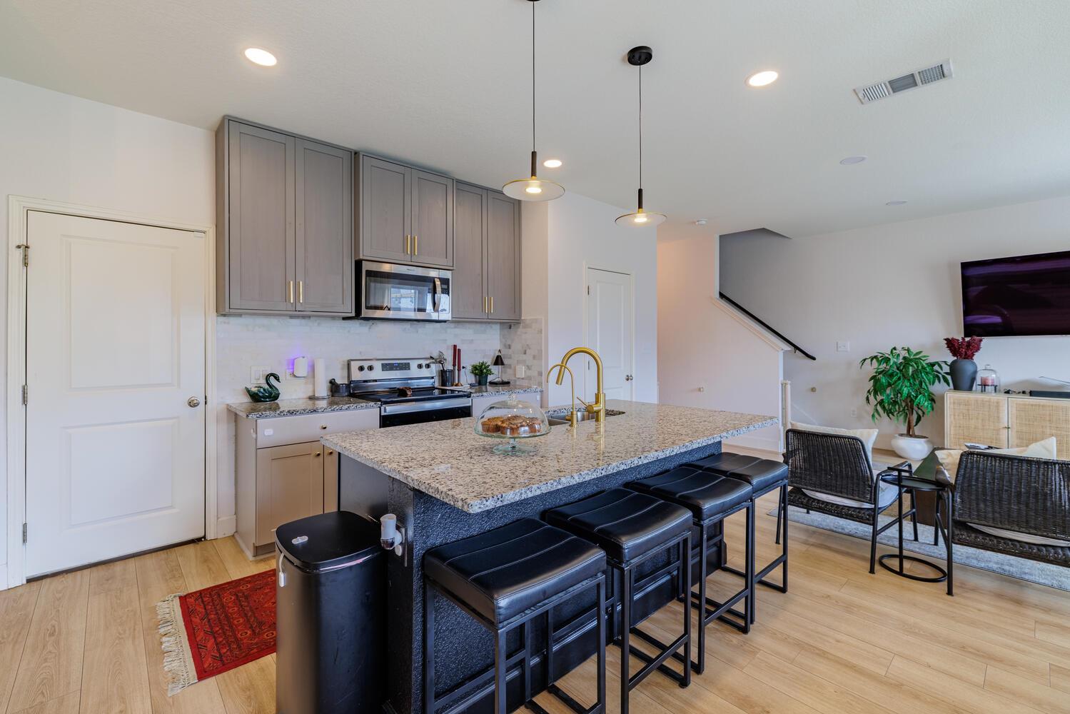 225 Wonderful Life WAY