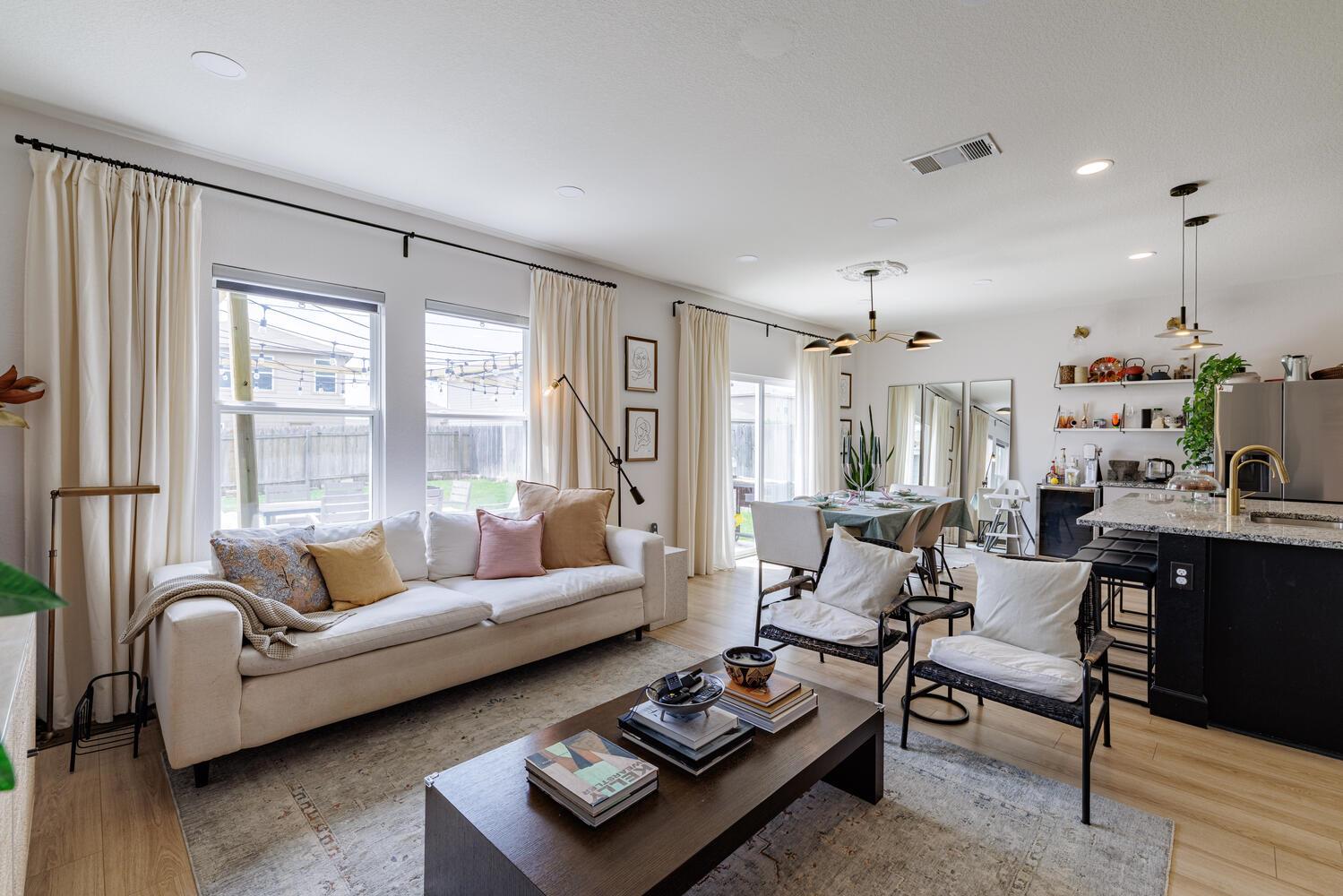225 Wonderful Life WAY