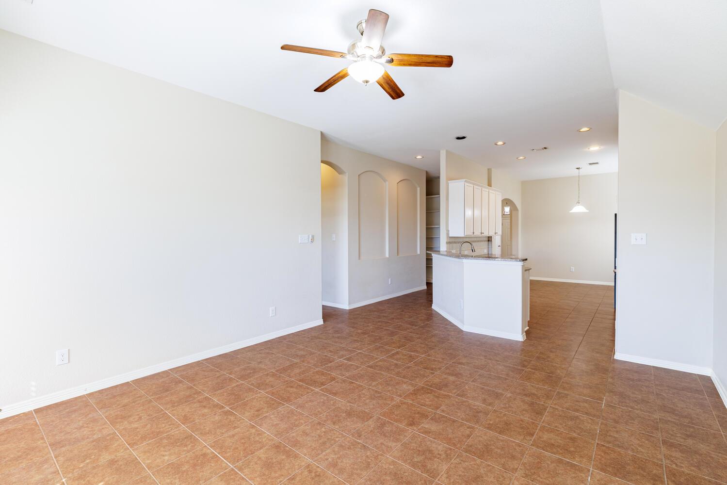 2532 Santa Barbara LOOP