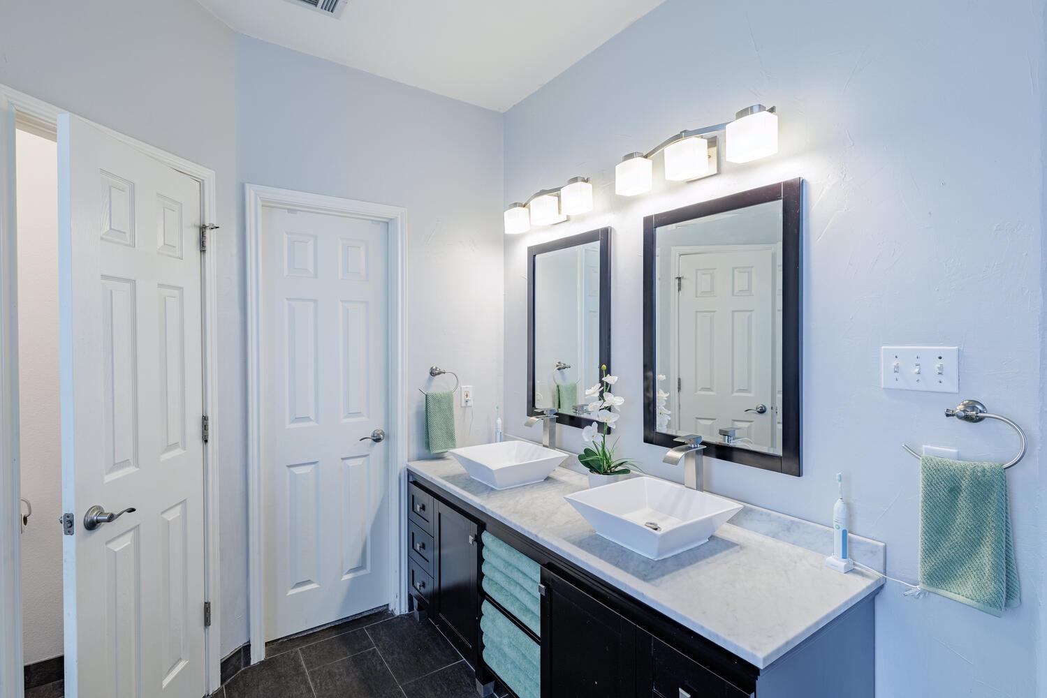 3840 Harvey Penick DR