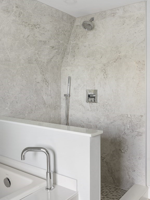 462 Cambridge Street Unit: 2