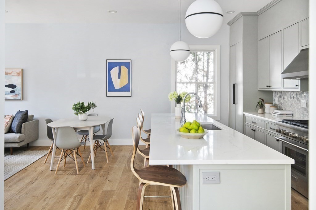 462 Cambridge Street Unit: 2