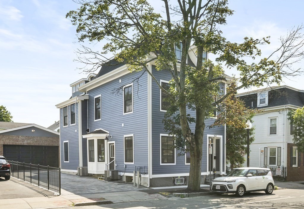 462 Cambridge Street Unit: 2