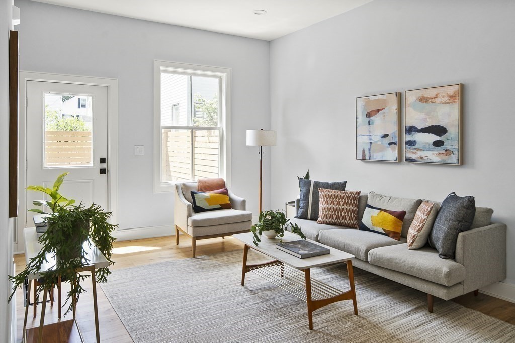 462 Cambridge Street Unit: 2