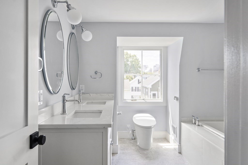 462 Cambridge Street Unit: 2