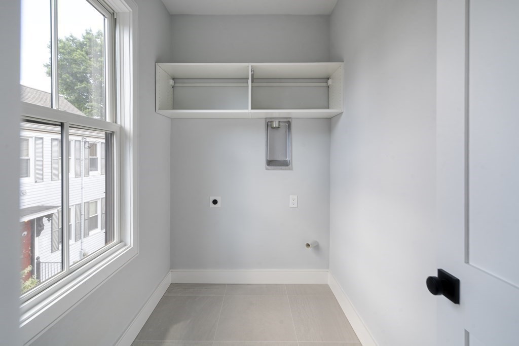 462 Cambridge Street Unit: 2