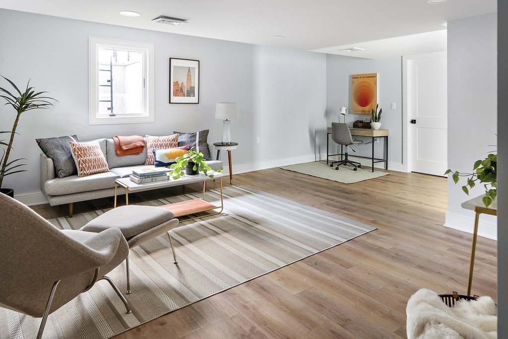 462 Cambridge Street #1