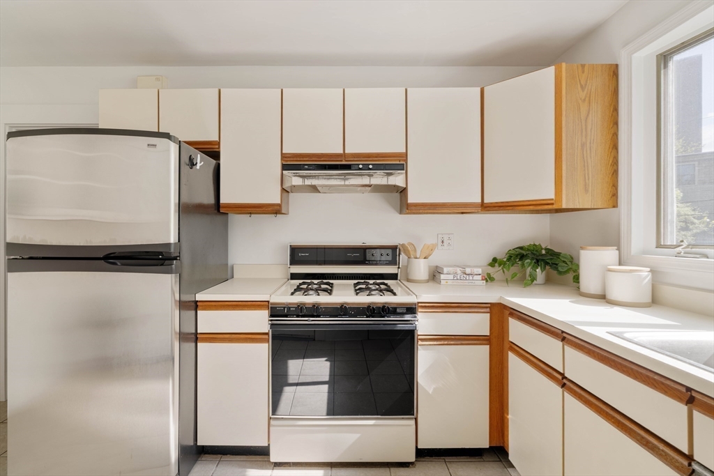 63 Magnolia Avenue # 2