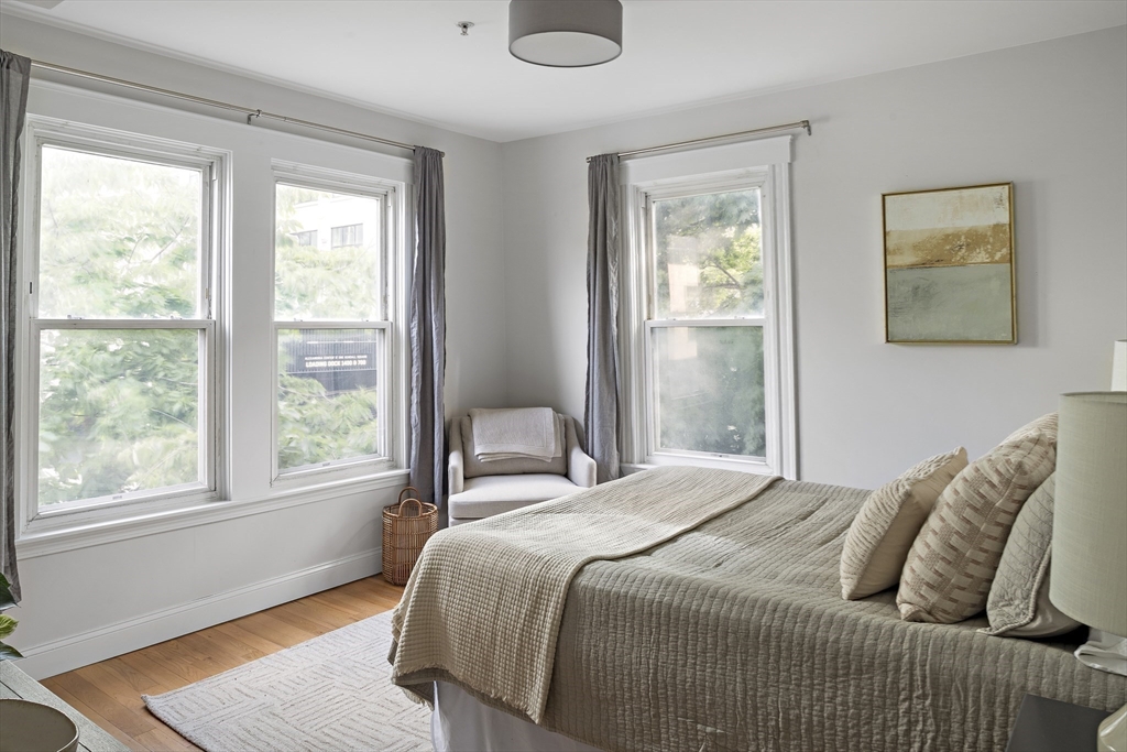 233 Cardinal Medeiros Avenue # 1