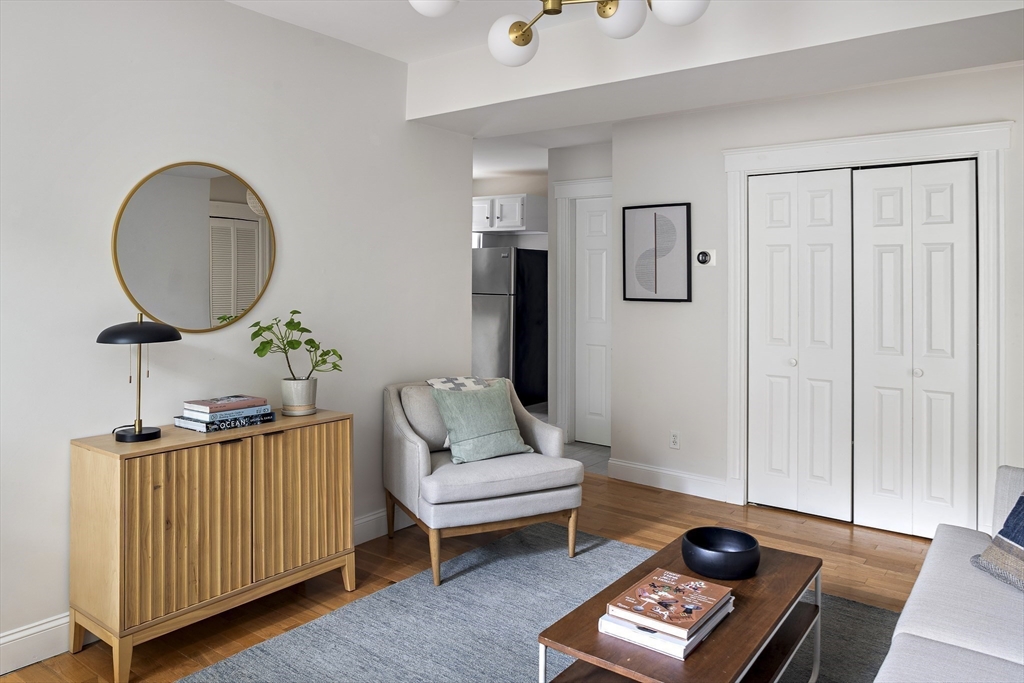 233 Cardinal Medeiros Avenue # 1