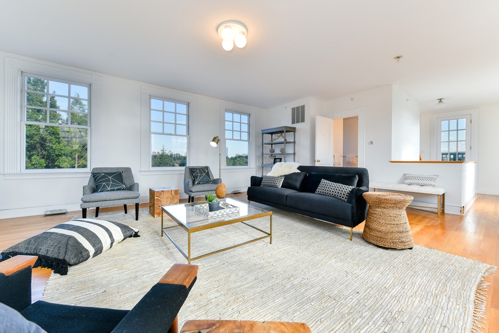 11 Blackstone Street # 9