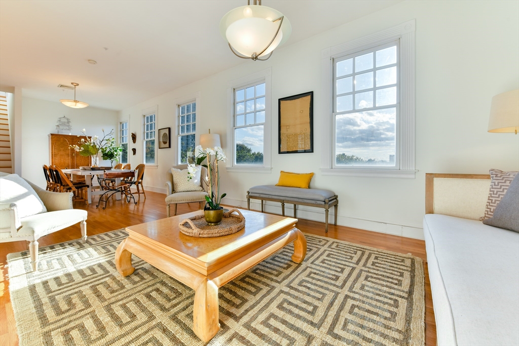 11 Blackstone Street # 9