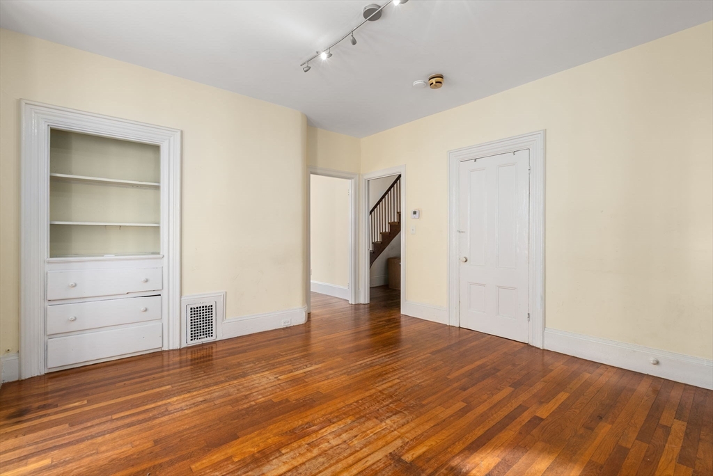 23-25 Ellery Street