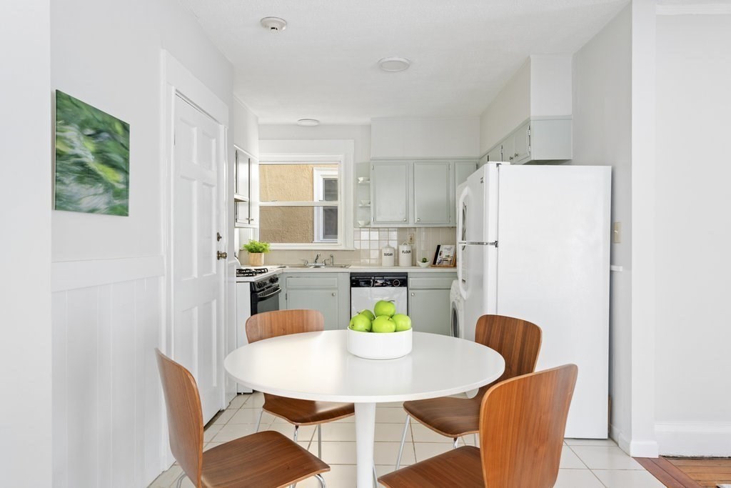 55 Sacramento St # 8