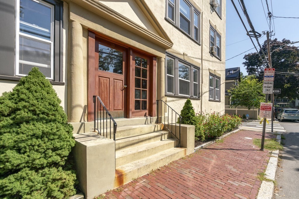 55 Sacramento St # 8