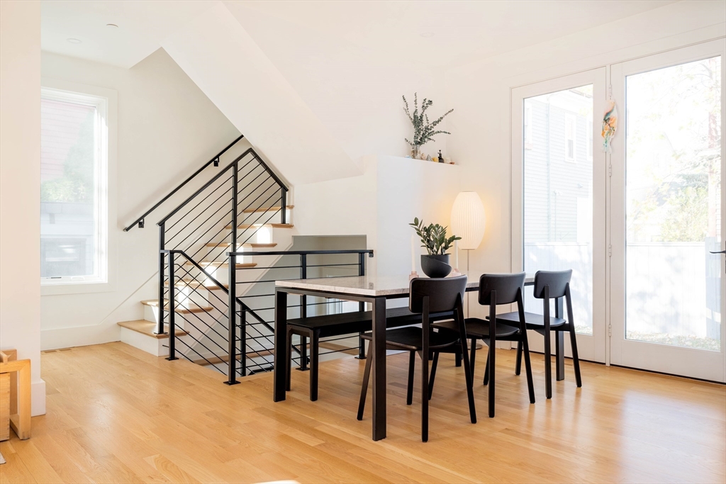 205 Pearl Street # 205