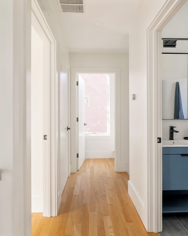 205 Pearl Street # 205