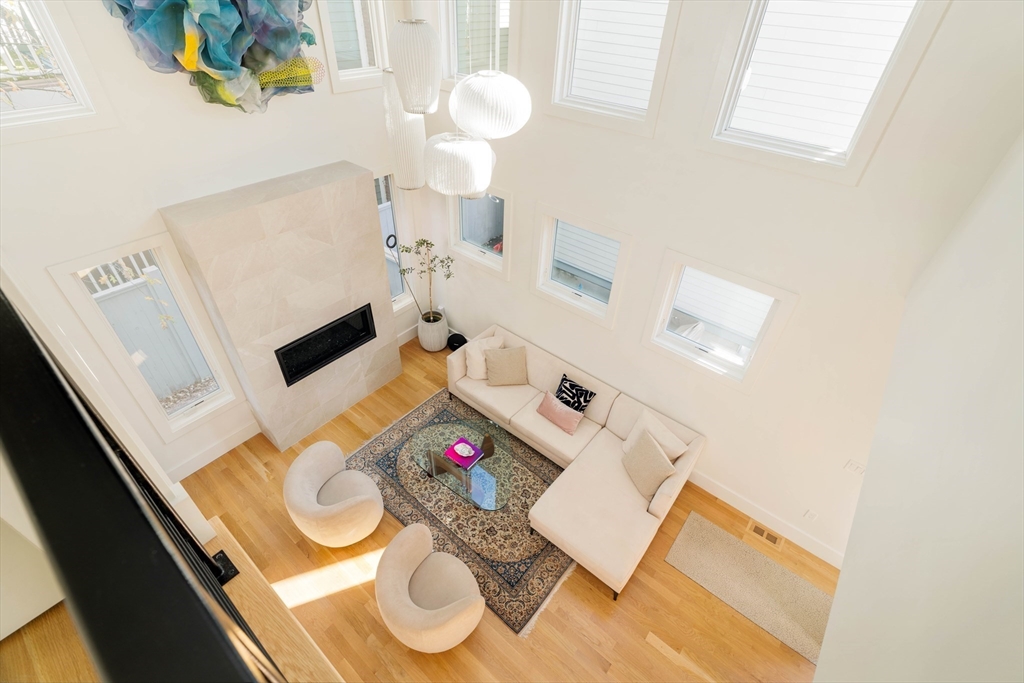 205 Pearl Street # 205