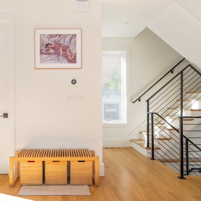 205 Pearl Street # 205