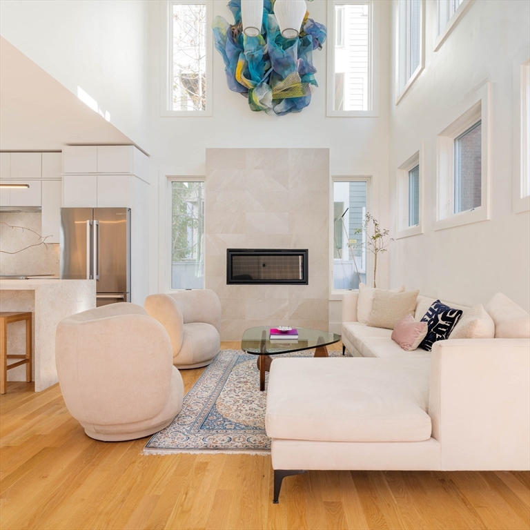 205 Pearl Street # 205