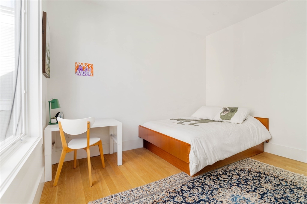 205 Pearl Street # 205