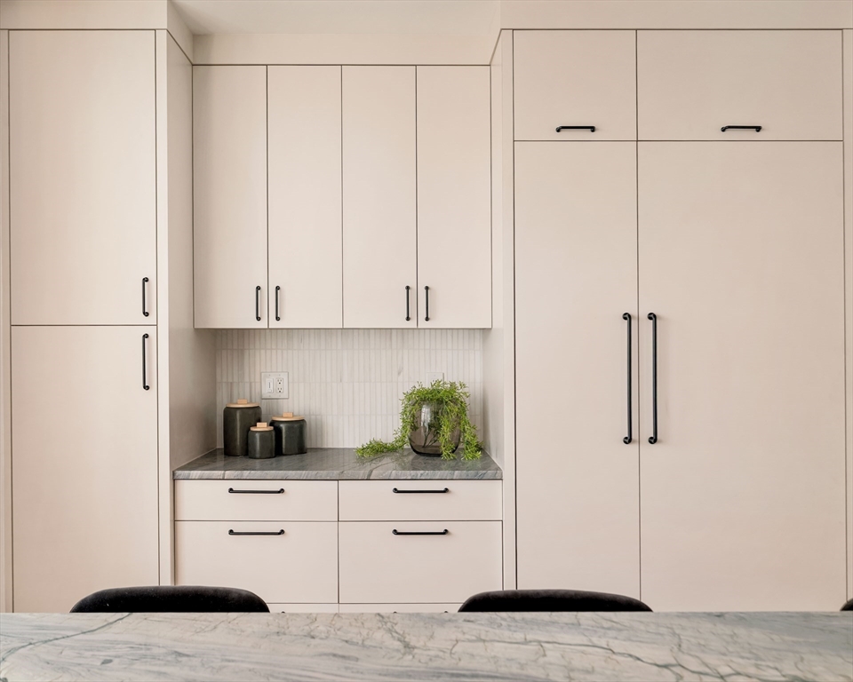 11 Mellen Street Unit: Front