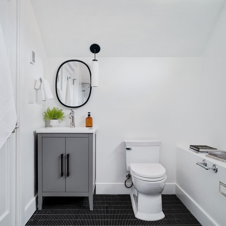 11 Mellen Street Unit: Front