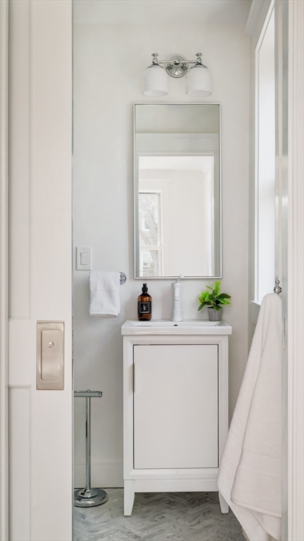 11 Mellen Street Unit: Front