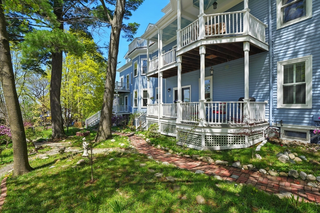 44 Porter St # 1