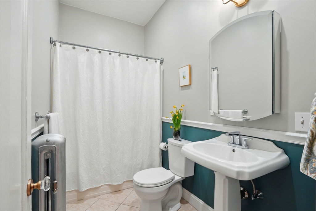 44 Porter St # 1