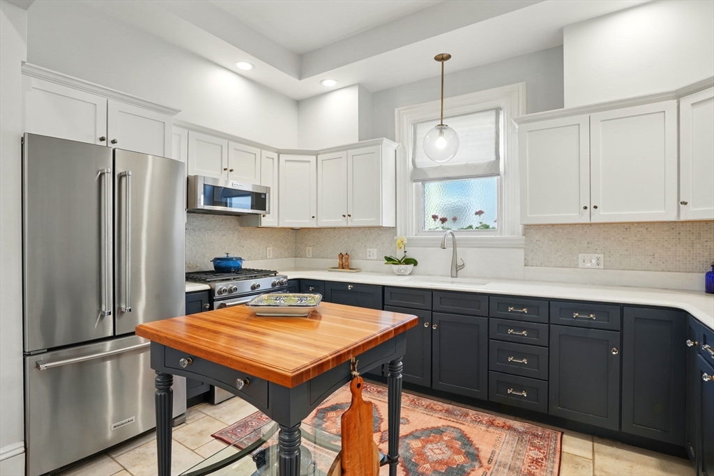 44 Porter St # 1