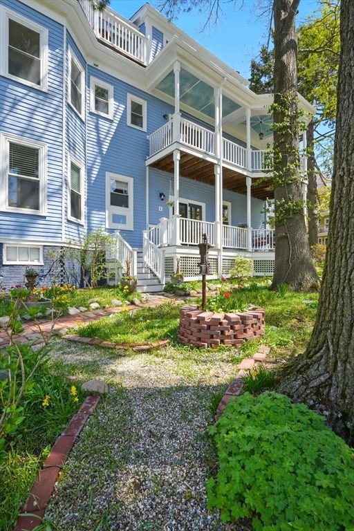 44 Porter St # 1