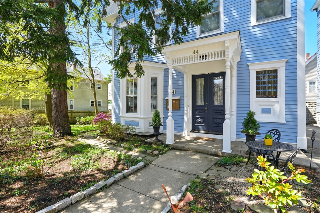 44 Porter St # 1