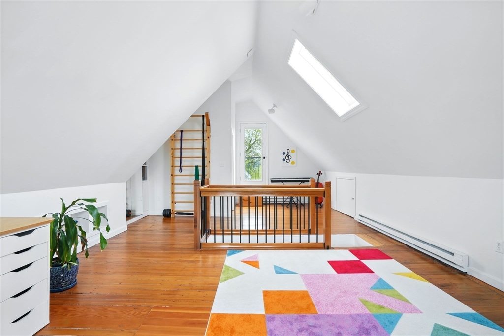 25 Bowdoin St