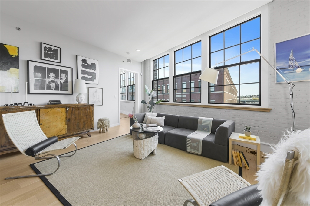 481 Harrison Avenue # 4A