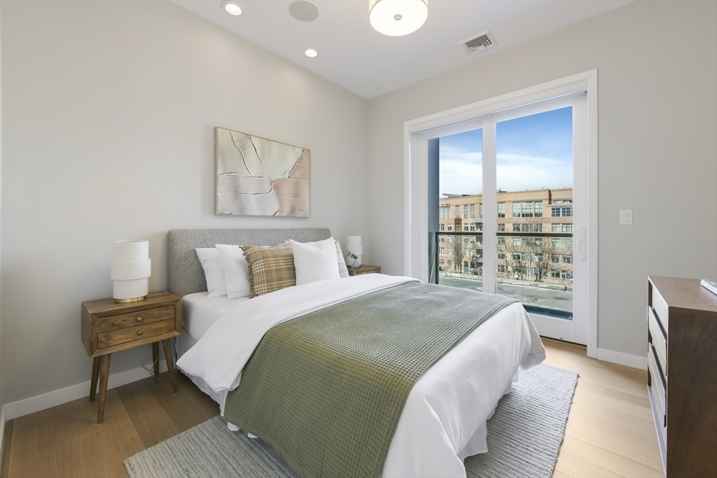 481 Harrison Avenue # 4A