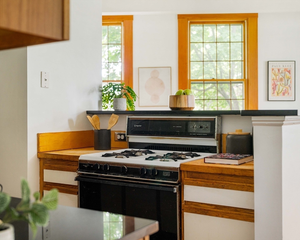 87 Bristol Street # 3C