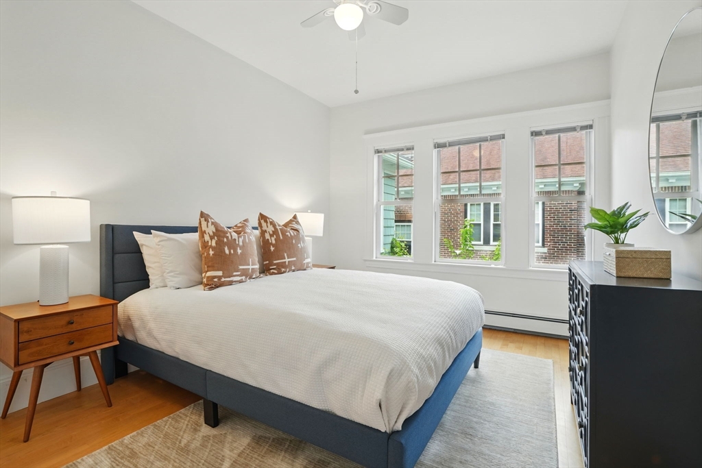 11 Longfellow Rd