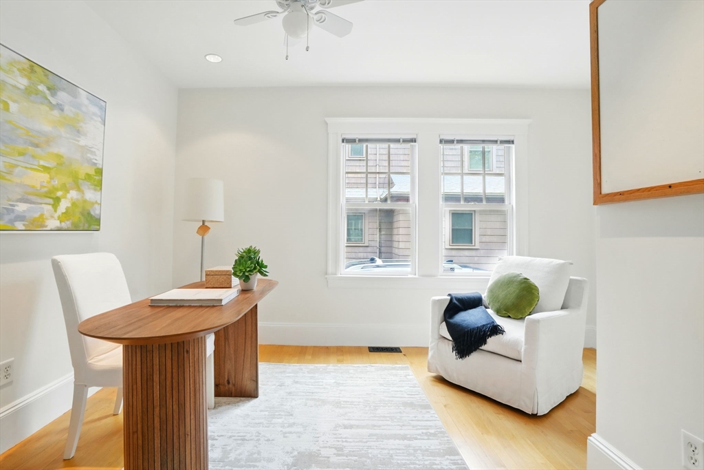 11 Longfellow Rd