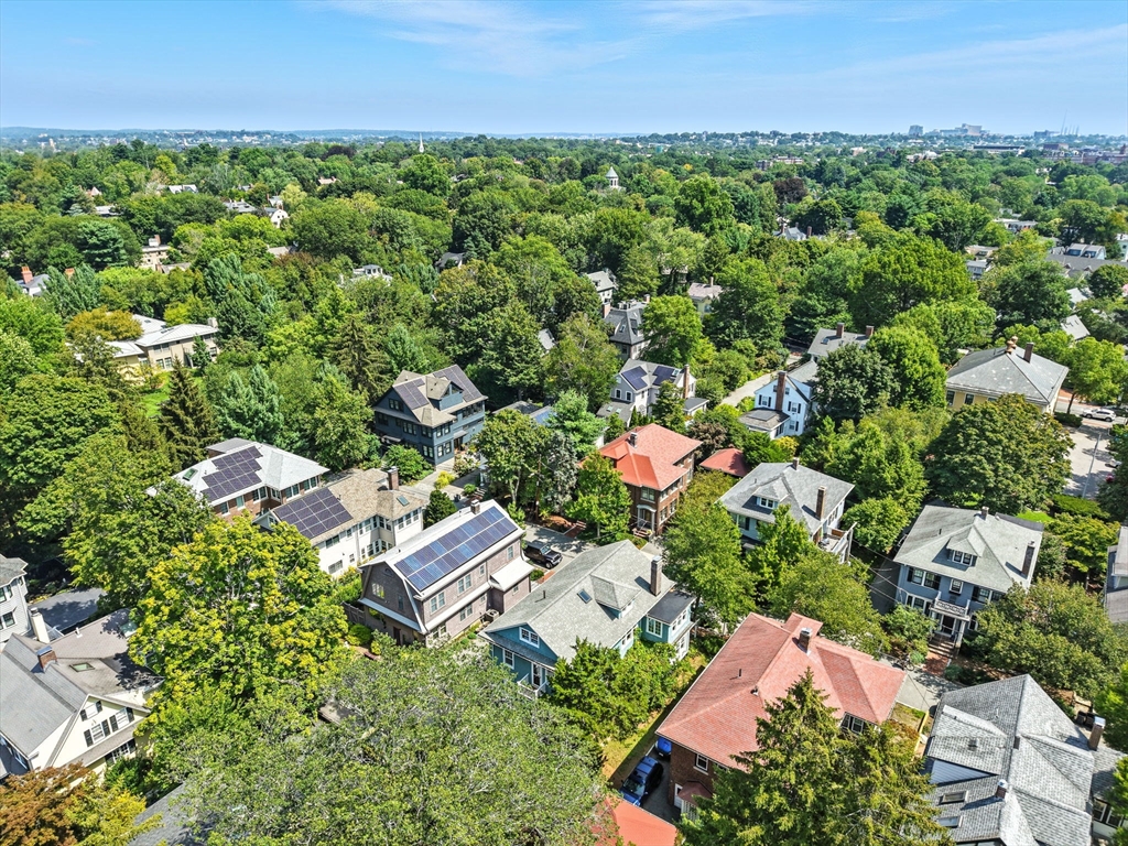 11 Longfellow Rd