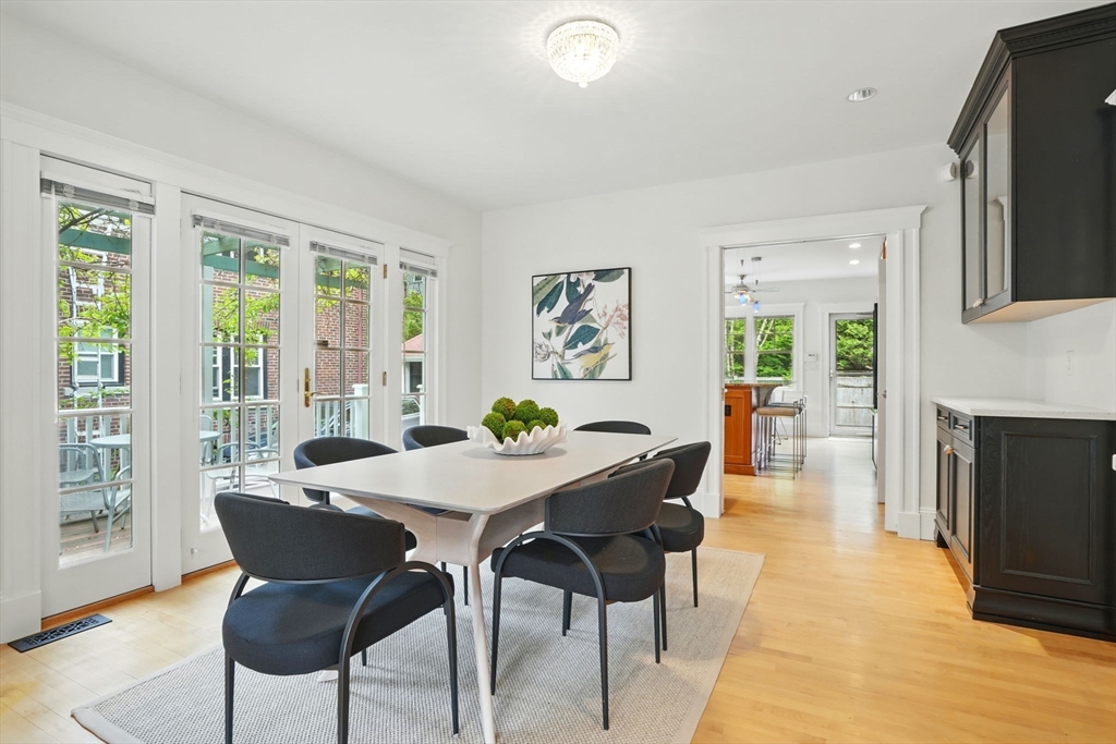11 Longfellow Rd