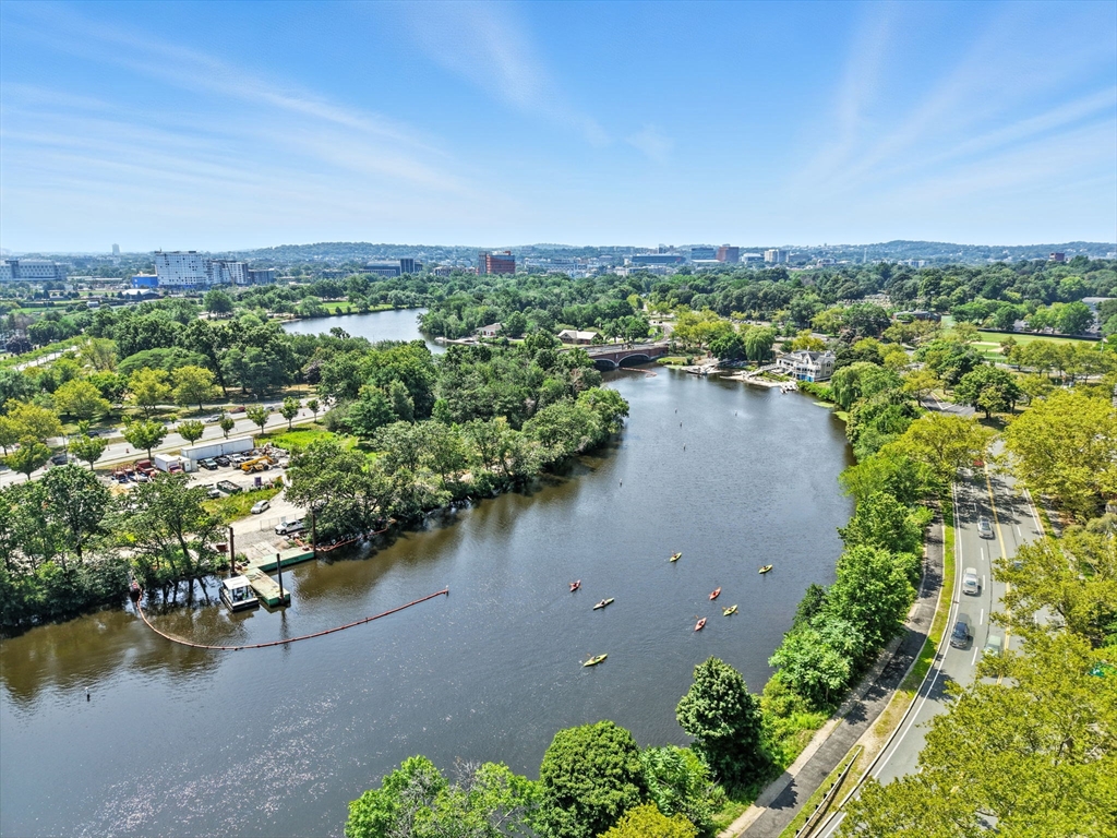 11 Longfellow Rd
