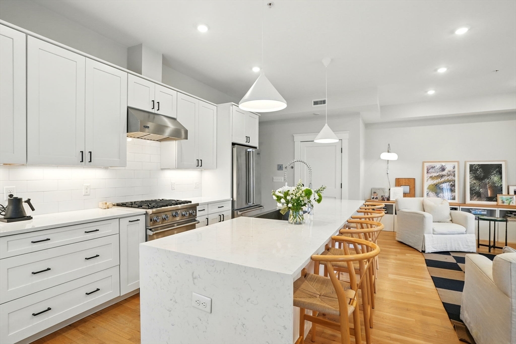 20 Kent Ct # 4