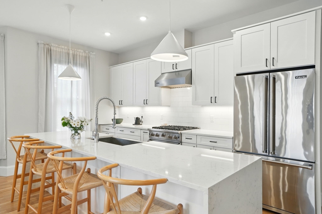 20 Kent Ct # 4